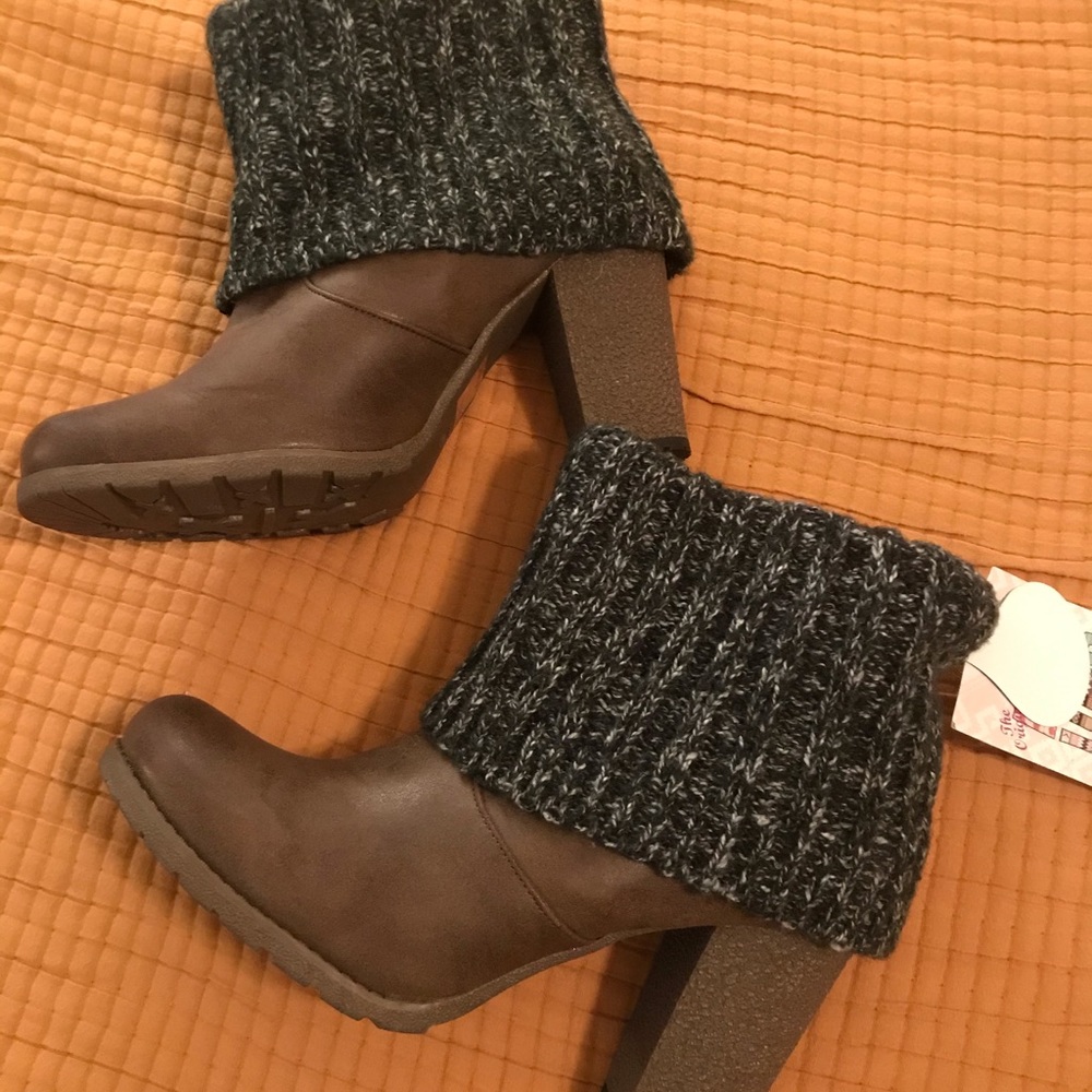 Muk Luks boots